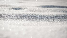 Iarnă în toiul verii în Argentina! Între timp, Europa se confruntă cu unele dintre cele mai mari valuri de căldură